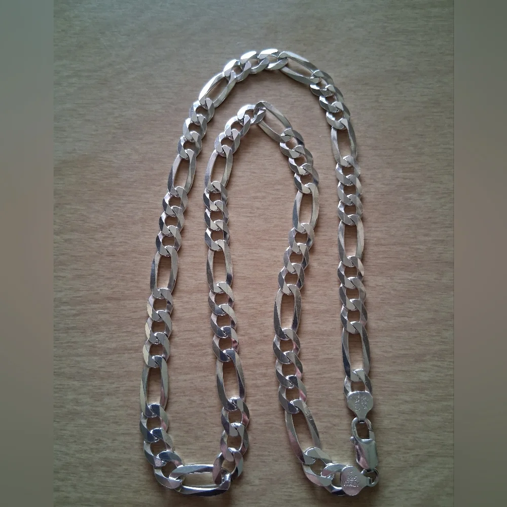 925 Italy Sterling 24" Figaro Chain 10mm - Picture 1 of 11